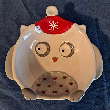 3 Christmas Nauvoo House OWL BOWLS & SALT PEPPER Shaker Set Cereal Dishes Cerami