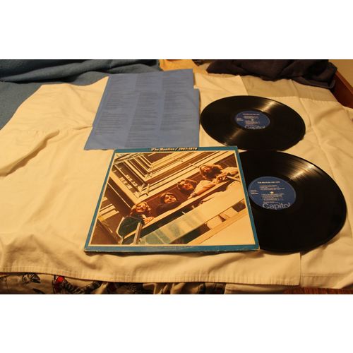 The Beatles 2LP Black Vinyl with Gatefold Cover & 2 Original Record Sleeves-THE