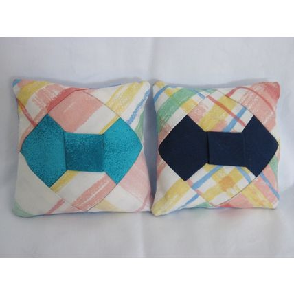 5 Mini Bow Tie Pillow Ornies Bowl Fillers Tucks Quilt Piece work