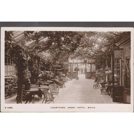 RP Courtyard Angel Hotel Brigg Lincolnshire 1909