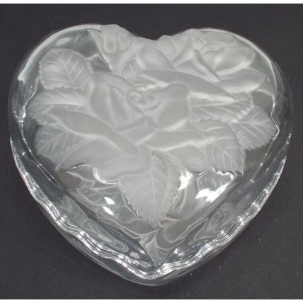 Vintage Studio Nova Japan Crystal Heart Box Candy Dish Decor Glass Rose Jewelry