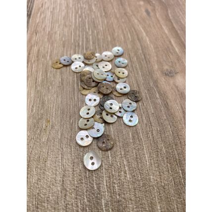 9mm Mother Of Pearl buttons 2 Hole Baby Cardigans Knitting Crafts Scrapbooking