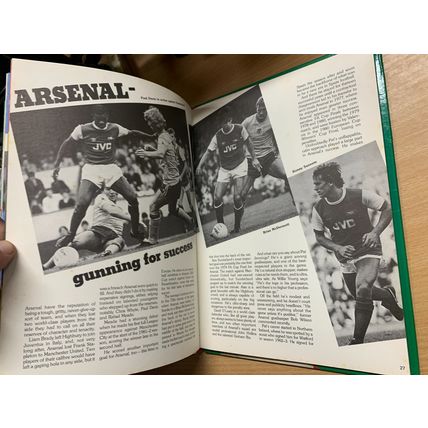 1982 "KEVIN KEEGAN'S SOCCER STARS 1983" FOOTBALL ANNUAL HARDBACK BOOK (P3)