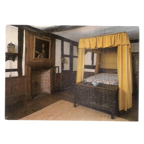 MOSELEY OLD HALL, FORDHOUSES, WOLVERHAMPTON. unused postcard National trust (b=