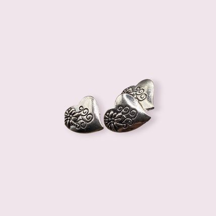 20mm Shank Buttons Love Heart With Carved Flower Antique Silver Metal