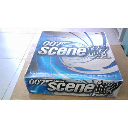 SCENE IT? - 007 Edition (Official James Bond Trivia Game with Real Movie Clips!)