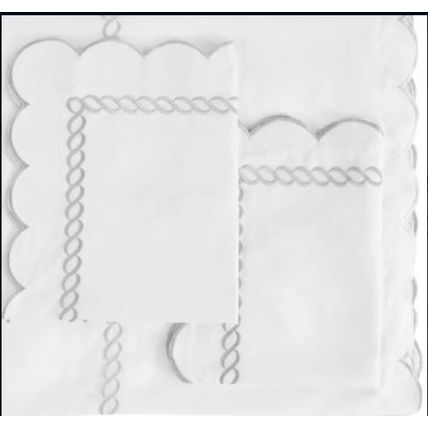 Melange Home 600 Thread Count Scallop Rope Embroidered Cotton Duvet Set