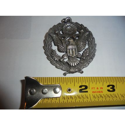 (STUNNING and LARGE) AMERICAN EAGLE METAL PENDANT! ASKING $14.00 OR BEST OFFER!!