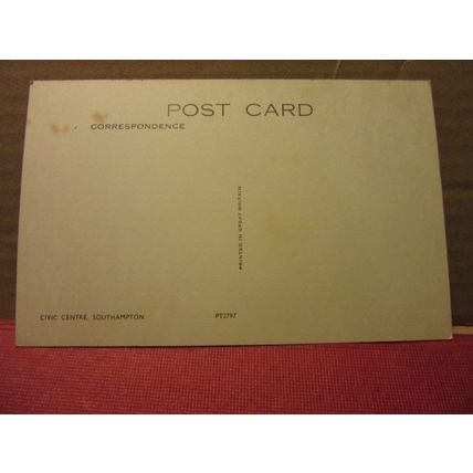 CIVIC CENTRE, SOUTHAMPTON, HAMPSHIRE. unused postcard =