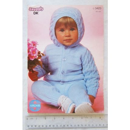 Vintage: Sirdar 3423 jacket and trousers, DK