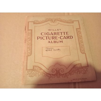 set of wills cigarette cards loose in album garden flowers 1933