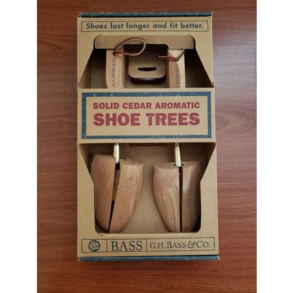 Brand New NIB G.H. Bass Cedar Shoe Trees, size medium, Men's dress shoes