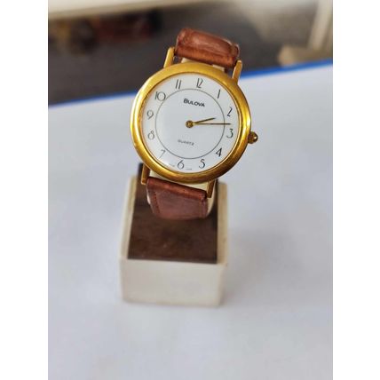 Vintage Quartz Wrist Watch Bulova 13153