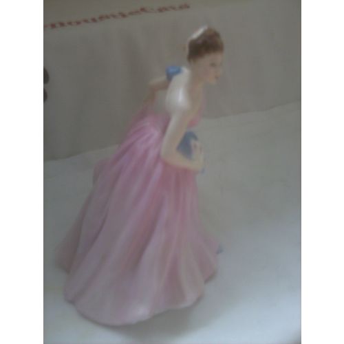 Royal Doulton Invitation HN 2170 HN2170 Peggy Davies Figurine Figure Lady
