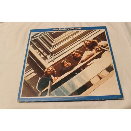 The Beatles 2LP Black Vinyl with Gatefold Cover & 2 Original Record Sleeves-THE