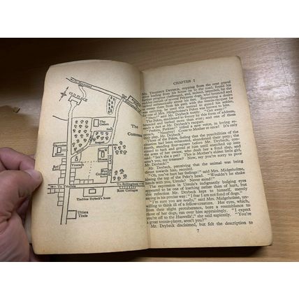 1956 GEORGETTE HEYER "DETECTION UNLIMITED" FICTION PAPERBACK BOOK (P2)
