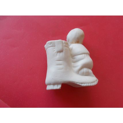 BISQUE /GIRL SUCKING THUMB COULD BE LEFTON NOT CERTAIN??????? (13/107) # #