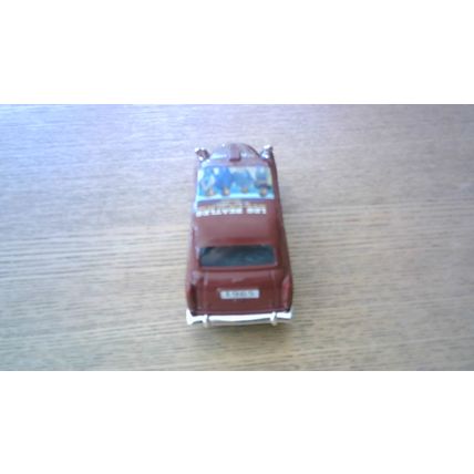 THE BEATLES COLLECTABLE: YESTERDAY Die-Cast Taxi, XL T-Shirt, Single Wall Plaque
