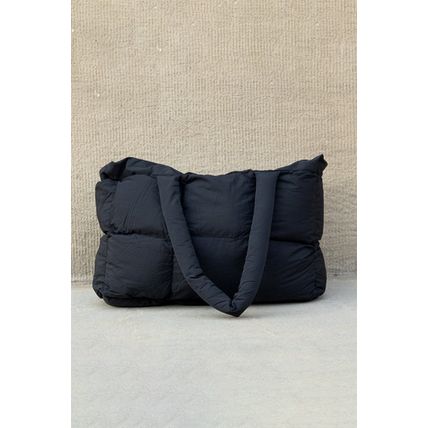 Color black Solid Quilted Puffy Zipped Large Tote Bag