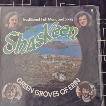 The Shaskeen – Green Groves Of Erin (XRL5001) 1975 (LP)