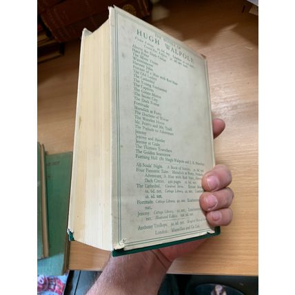 1933 HUGH WALPOLE "VANESSA" FICTION VINTAGE THICK HARDBACK BOOK (P5)