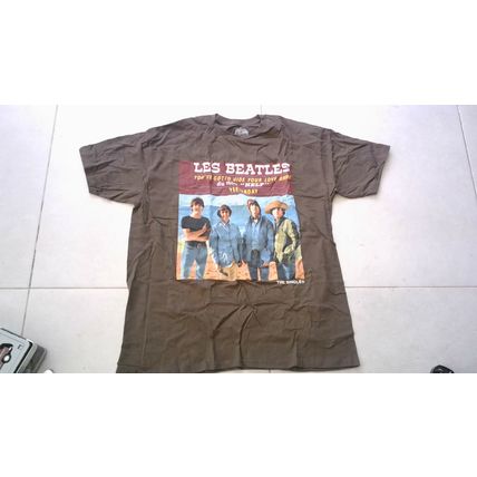 THE BEATLES COLLECTABLE: YESTERDAY Die-Cast Taxi, XL T-Shirt, Single Wall Plaque