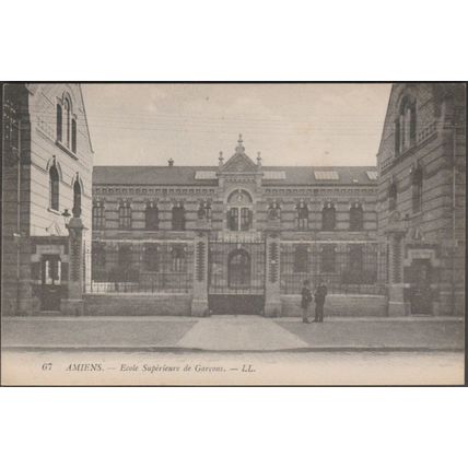 Ecole Supérieure de Garçons, Amiens, c.1905-10 - Lévy CPA LL67