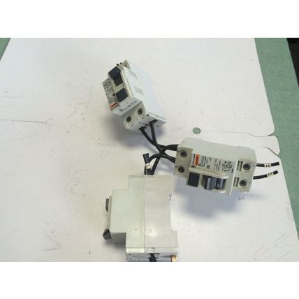 LOT 3 MERLIN GREEN MULTI 9 , 25A CIRCUIT BREAKER 23009 230V,Ba