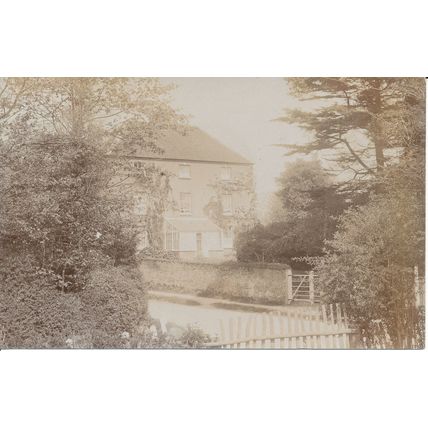 PC19341 Old Postcard. A House