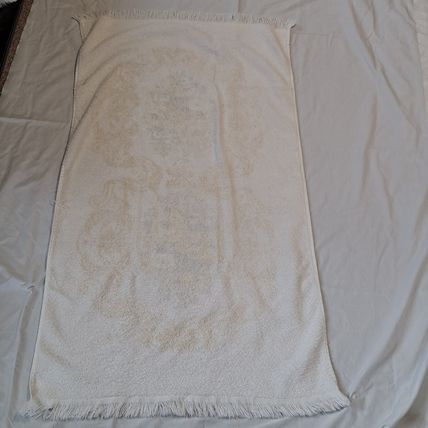 Vintage FLORAL BATH TOWEL Yellow Flowers Cannon? 43" x 24 1/2"