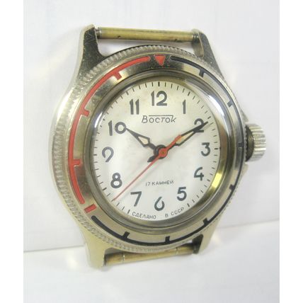 Vintage Original Soviet VOSTOK Mechanical 17j Wristwatch men's 2409 watch 1970s