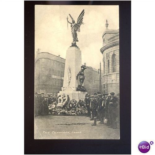 Yorkshire LEEDS Cenotaph Postcard