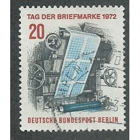 BERLIN - 1972 20pf 'STAMP DAY' FINE USED (EBID42-329)