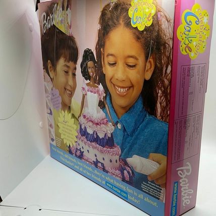 Mattel 1999 Barbie Celebration Cake Decorating Doll Play Set African American #2