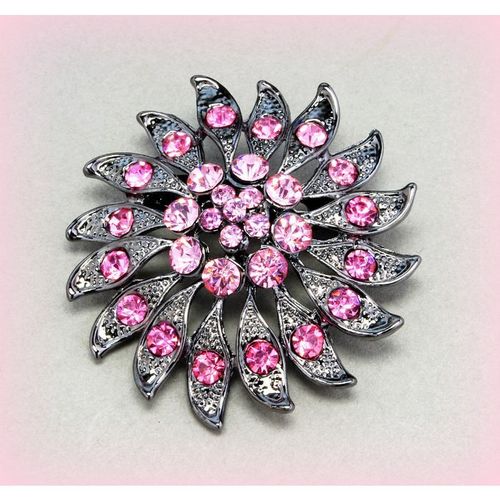 Summer Gift Pink Crystal Floral Brooch Jumper Clasp Pin Jewellery 2243