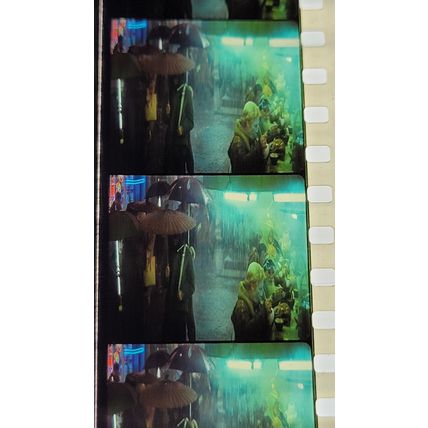 Blade Runner Pk EZV - A013M. 1 STRIP OF 5 - 35MM FILM CELLS