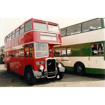 Colour Photograph of Thames Valley Traction Co. Ltd. - DBL 154
