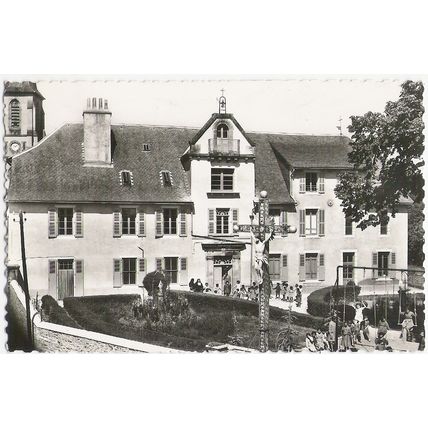12 - ST JEAN DELNOUS - Maison d'enfants