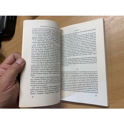 1997 SIEGFRIED SASSOON "MEMOIRS OF AN INFANTRY OFFICER" PAPERBACK BOOK (P2)