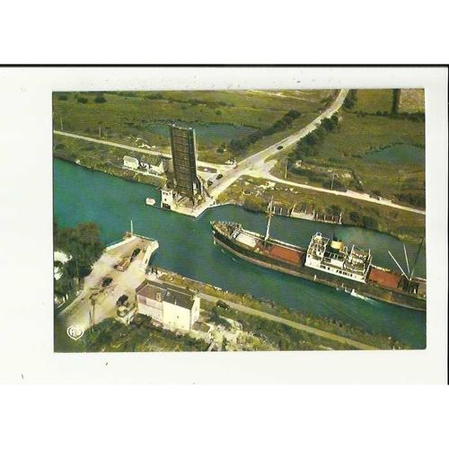 France BENOUVILLE Pegasus Bridge Postcard by Artaud (OR 30)