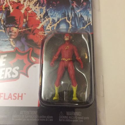 NEW DC Comics Flashpoint Comic / MacFarlane Flash Figure Page Punchers