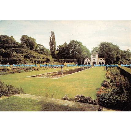 D100797 Gwynedd. Bodnant Garden. Canal Terrace and Pin Mill. National Trust. J.