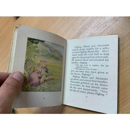 1967 BEATRIX POTTER "THE TALE OF PIGLING BLAND" BOOK (P2)