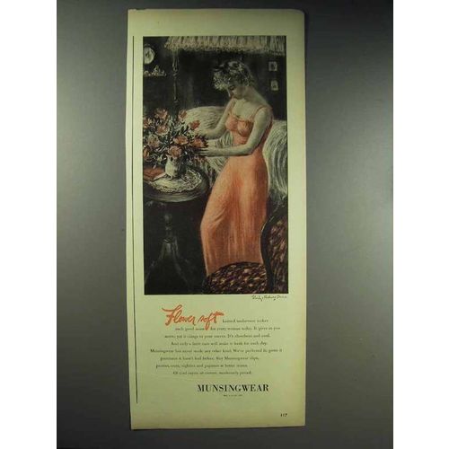 1944 Munsingwear Underwear Ad - Flower Soft