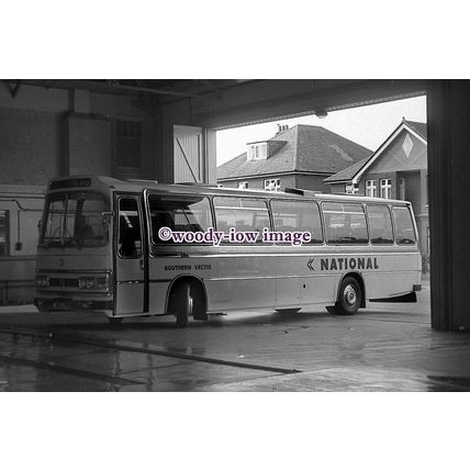 pu2117 - IOW Southern Vectis Coach ODL 175R at Shanklin Depot - print 6x4