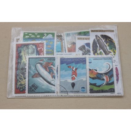 Thematic stamps Packets of 50 of Cats & Dogs Horses Flags Sports - Many Topics
