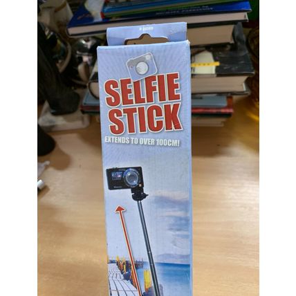 SELFIE STICK BRAND NEW & UNOPENED FITS MOST PHONES & DIGITAL CAMERAS (P2)