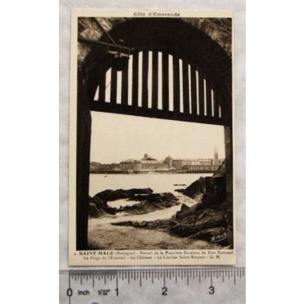 vintage postcard Saint Malo - Le Chateau - Le Clocher Saint Vincent