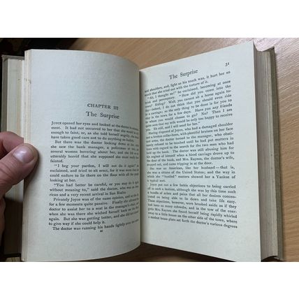 c1910s BESSIE MARCHANT "JOYCE HARRINGTON'S TRUST" ILLUSTRATED FICTION BOOK (P4)