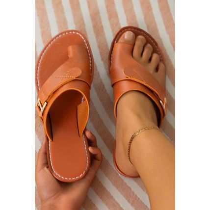 Chestnut Toe Ring Flat Sandal Slippers